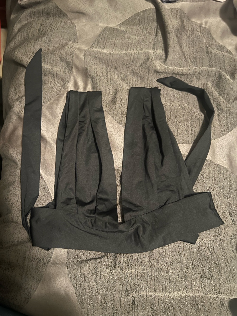 Monday Swimwear Black Aruba top P/S